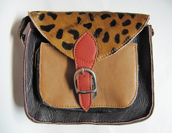 BOLSO CUERO COLORES LEOPARDO 5